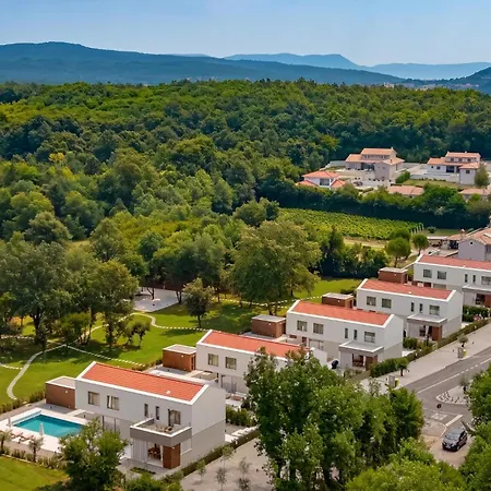 Beautiful In Snasici With Sauna * VeliGolji